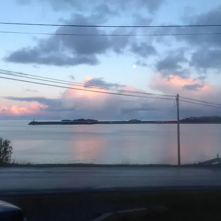 Utsiktsperle Pa I Lofoten 펜션 레이네